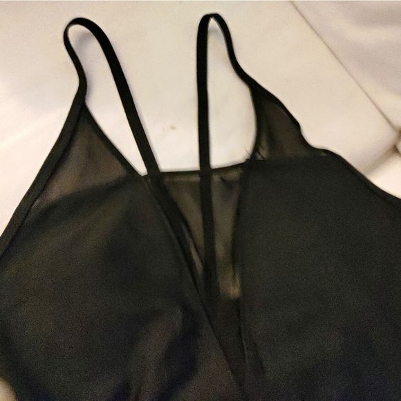 Cupshe swimsuit size M - Picture 2 of 4